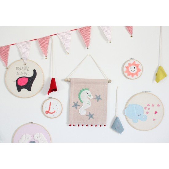 Red polka Bunting